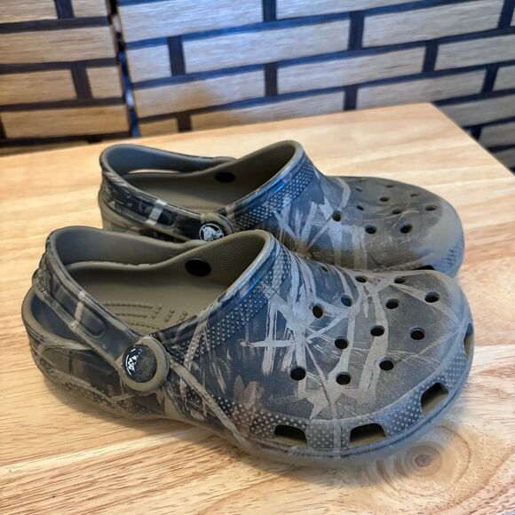 Crocs Camo Clogs Size  J1 - Picture 1 of 8